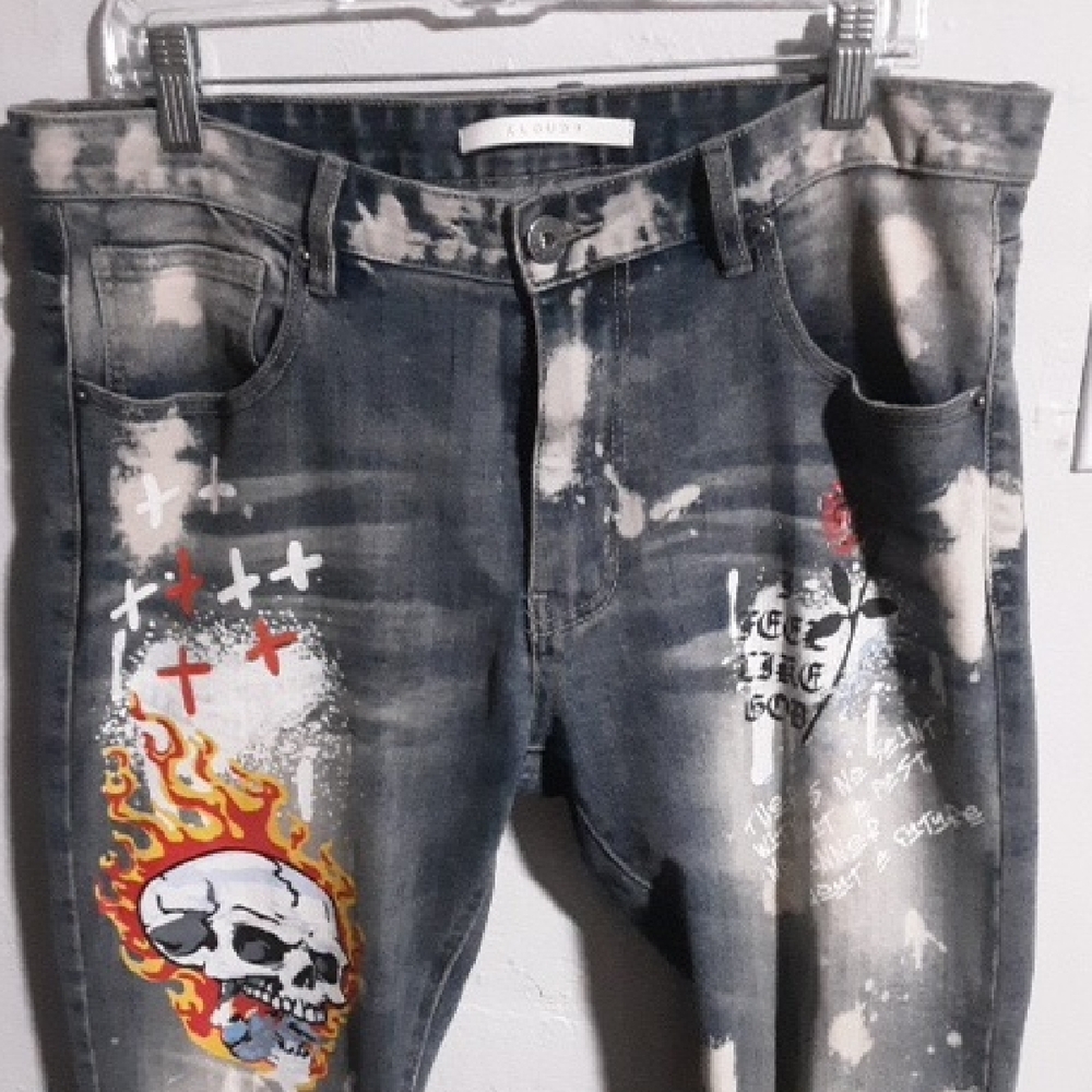 Kloud 9 Distressed Skull Graphic Jeans